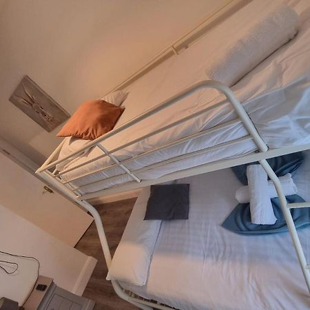 Eyre Square Lane Budget Rooms Galway Zewnętrze zdjęcie