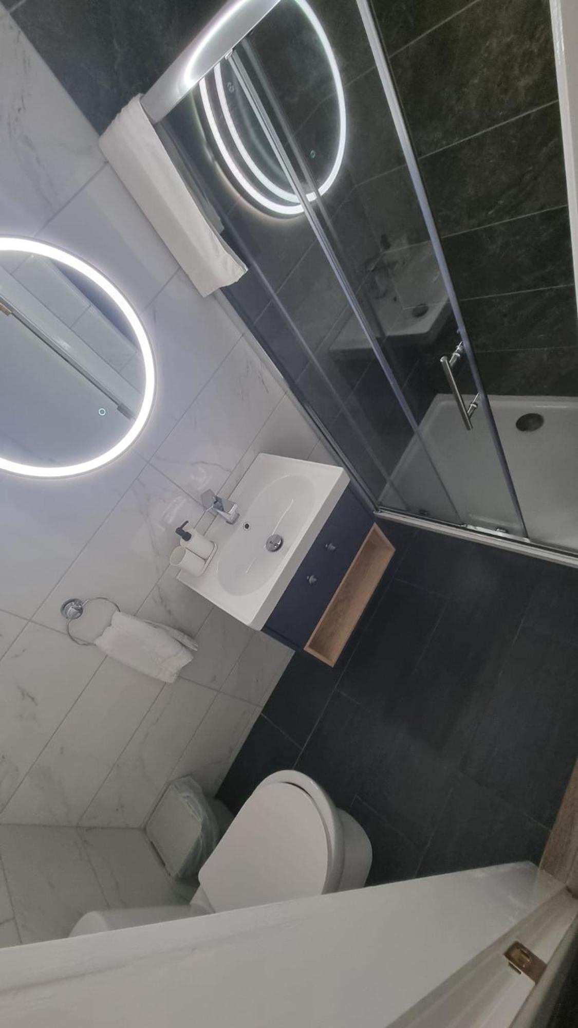 Eyre Square Lane Budget Rooms Galway Zewnętrze zdjęcie